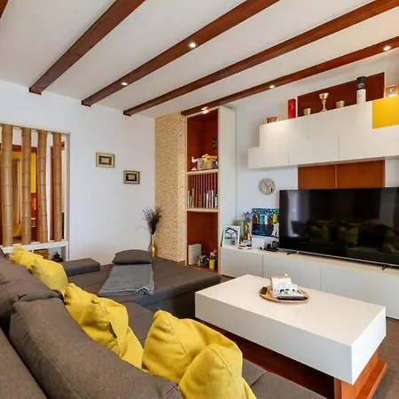 Vila Welcome By Guide *