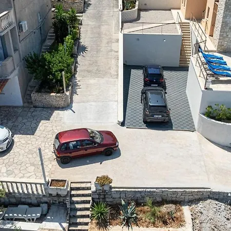 Villa Welcome By Guide